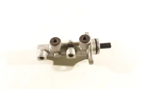 Hyundai ix35 Master brake cylinder