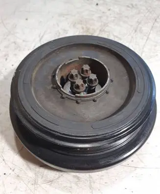 BMW 3 E90 E91 Crankshaft pulley 771658173 57371311
