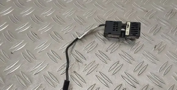 Tesla Model X Aerial antenna filter 101200201B
