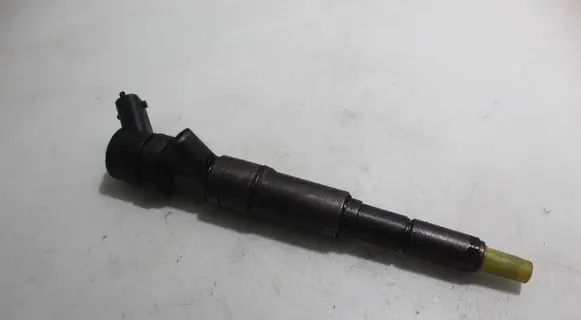 BMW 5 E39 Fuel injector 0445110048