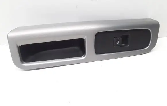 Volvo C30 Electric window control switch 8663815 30774162