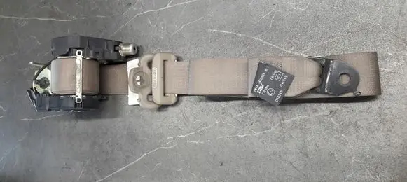 Jaguar S-Type Front seatbelt xw4a-54611b09a