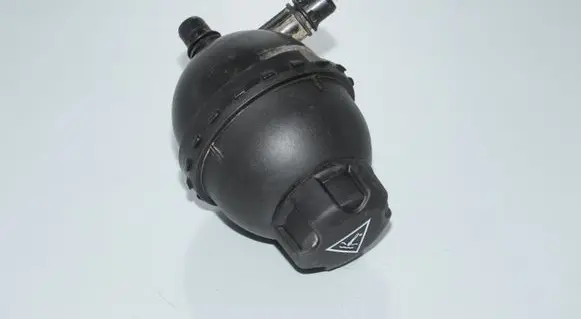 BMW i3 Coolant expansion tank/reservoir cap 7604431 7634140 17137604431
