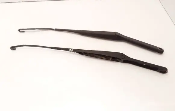 Honda Legend III KA9 Front wiper blade arm