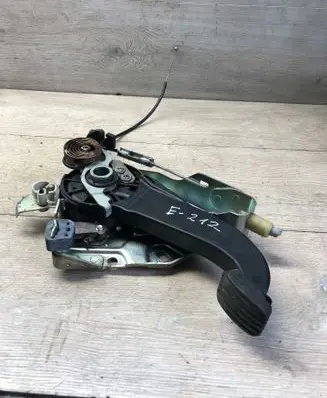 Mercedes-Benz E W212 Handbrake/parking brake lever assembly PP204427 151327