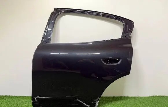 Maserati Grecale Rear door 