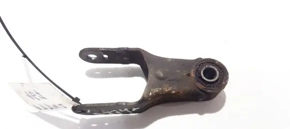 Citroen Xsara Engine mount bracket