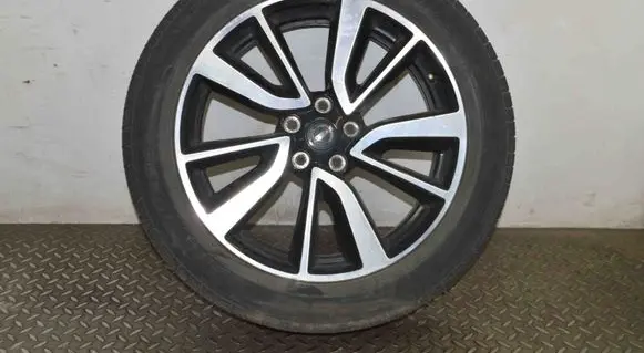 Nissan X-Trail T32 R12 alloy rim 7JX19ET40