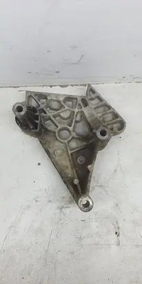 Volkswagen PASSAT B6 Engine mounting bracket 03G199207G