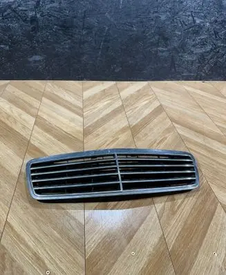 Mercedes-Benz CLK A208 C208 Front grill 2088800085 77150000