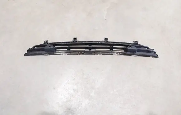 Volvo S90, V90 Front bumper lower grill 32227521