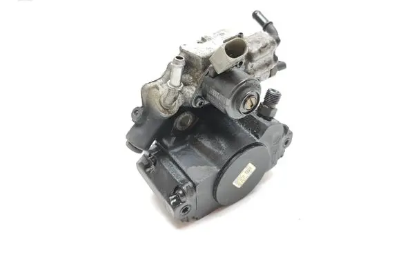 Mercedes-Benz E W212 Fuel injection high pressure pump A6510700701 28252614 04617324