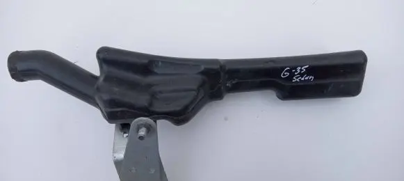 Infiniti G35 Intake resonator 