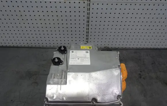 BMW i4 Voltage converter inverter 18643410 5A5ADE3 CCU110G-02