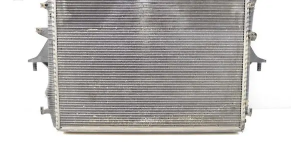 Audi Q7 4L Coolant radiator 7L6121253B