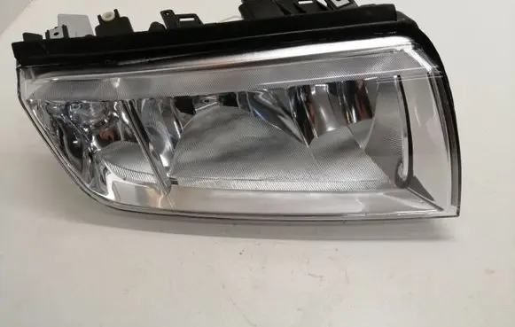 Skoda Fabia Mk1 (6Y) Headlight/headlamp