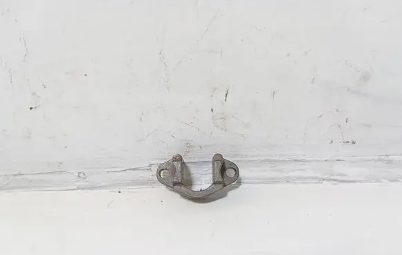 BMW 5 E60 E61 Fuel Injector clamp holder