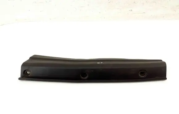 Mazda CX-30 Fender end trim DFR556915