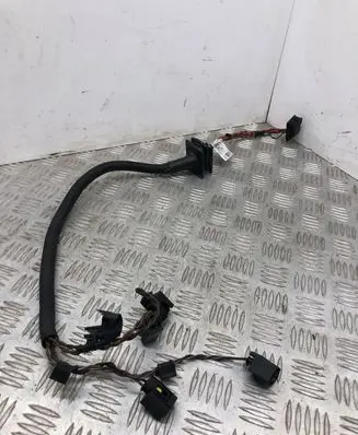 BMW 3 E90 E91 Fuel injector wires 850779806 758060105