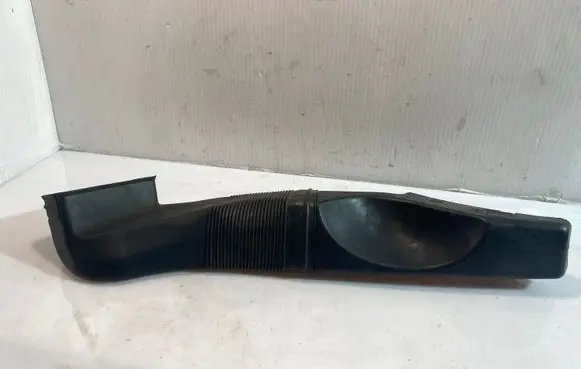 Audi A6 S6 C5 4B Air intake duct part 4B0129617B 8D0129617E