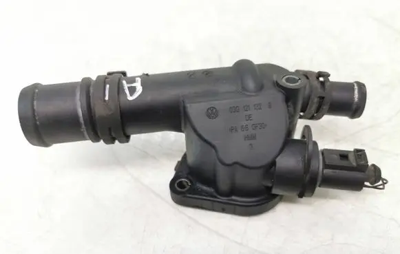 Volkswagen PASSAT B6 Engine coolant pipe/hose 03G121132B 06a919501a