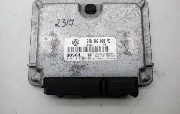 Volkswagen PASSAT B5 Engine control unit/module 038906018FE 0281010064