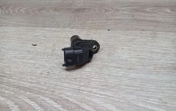 Volvo S60 Camshaft position sensor 0232103033 8631533