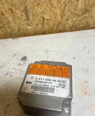 Mercedes-Benz E W211 Airbag control unit/module A2118203385 500305280173