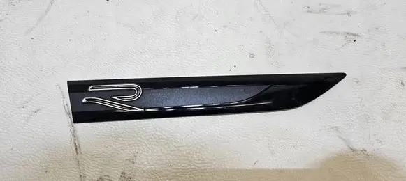 Volkswagen Golf VIII Manufacturers badge/model letters 5H0853688K