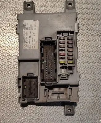 Fiat Doblo Fuse module 00518855310