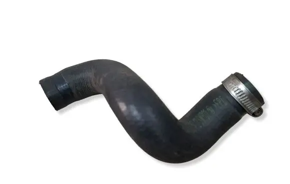 Mercedes-Benz C W202 Engine coolant pipe/hose 2028325094