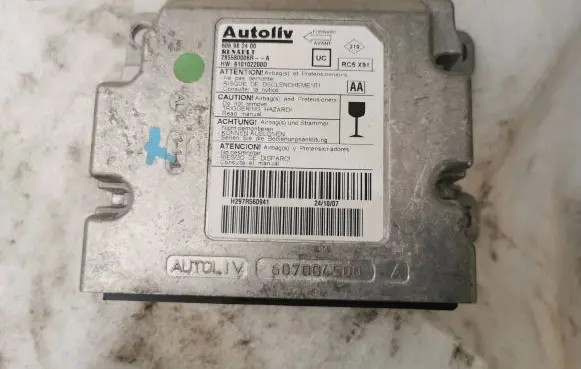 Renault Laguna III Airbag control unit/module 606880200B 32007