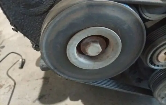 Peugeot 406 Crankshaft pulley