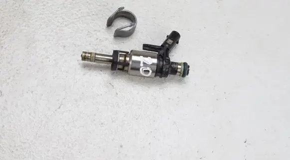 Volkswagen Atlas Cross Sport Fuel injector 06A906036Q 0261500792 06L906A