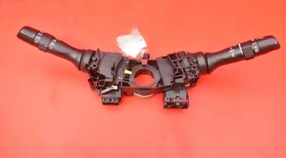Toyota Avensis T270 Other switches/knobs/shifts 05190-17F373
