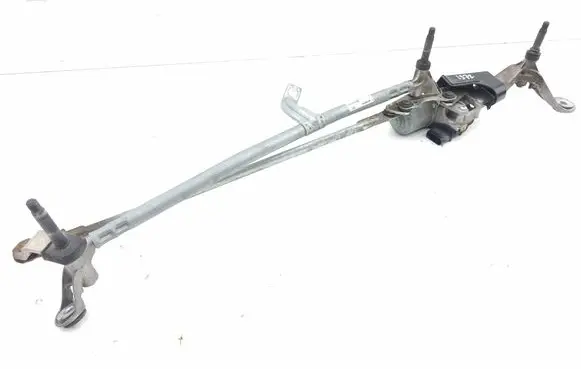 Mercedes-Benz GLC AMG Front wiper linkage and motor A2538204500 20200302 3397022061