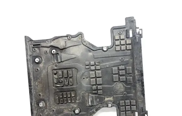 Mercedes-Benz GLE W167 Front underbody cover/under tray A1675200700 15637948