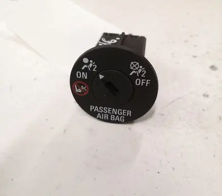 Opel Astra K Passenger airbag on/off switch 13577258