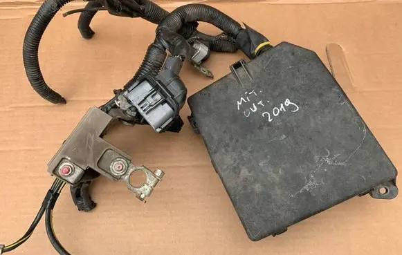 Mitsubishi Outlander Fuse module