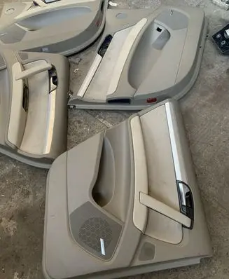 Audi Q7 4L Front door card panel trim