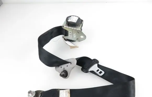 Mazda 3 I Front seatbelt 603157000