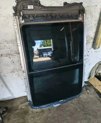 BMW X1 F48 F49 Sunroof set 8064677