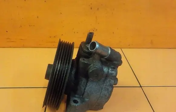 Volvo S80 Power steering pump 7G913A696HB 166W1