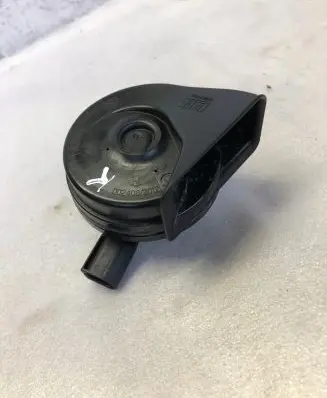 Mercedes-Benz GLA H247 Horn signal A2475403206