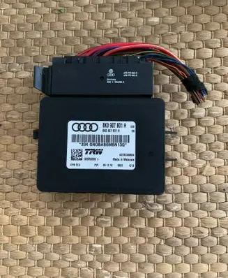 Audi A4 S4 B8 8K Hand brake control module 8K0907801H 32620205 32620205C