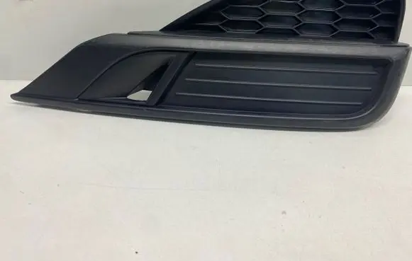 Honda CR-V Front fog light trim/grill 71104T1WA1