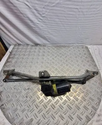 Audi A4 S4 B5 8D Front wiper linkage and motor 0390241117