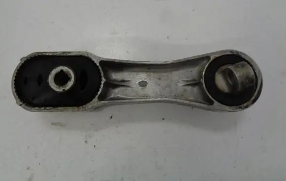 Mini Cooper Countryman F60 Engine mount bracket 688578803