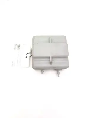 Vacuum air tank