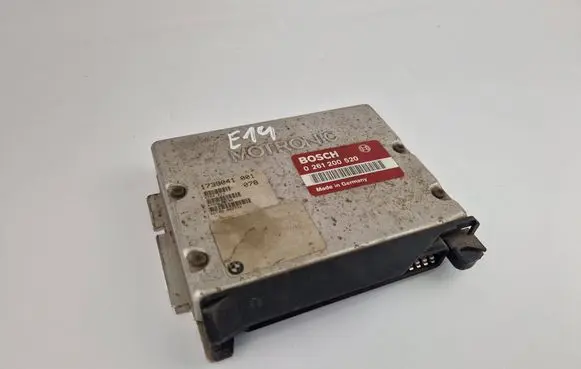 BMW 3 E36 Engine control unit/module 1739041 0261200520